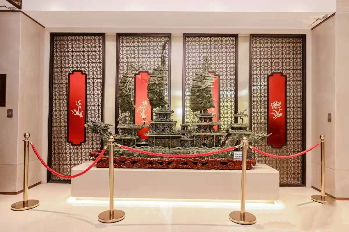 大堂玉船